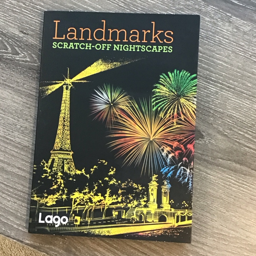 Lago Landmarks Scratch-Off Nightscapes Book